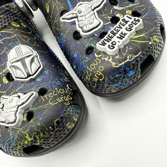 Crocs The Mandalorian The Child Classic Sandals - Kids C10 - Picture 3 of 10